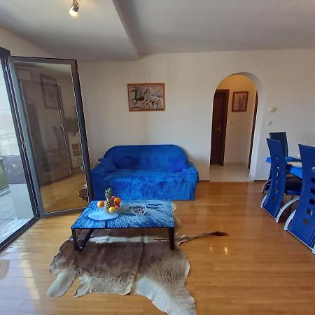 Iva Apartman Póla Kültér fotó