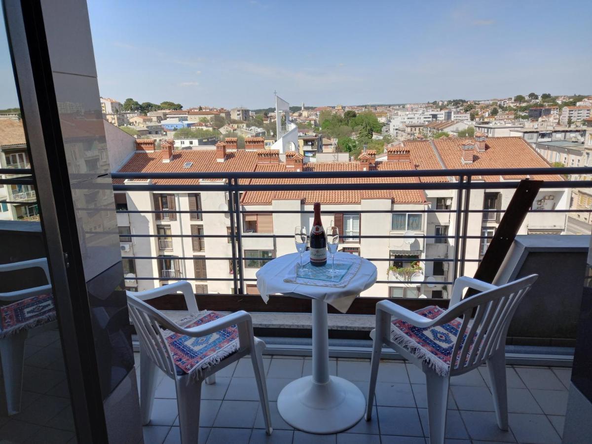 Iva Apartman Póla Kültér fotó