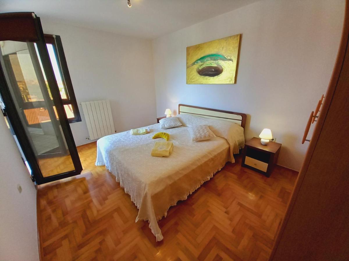 Iva Apartman Póla Kültér fotó