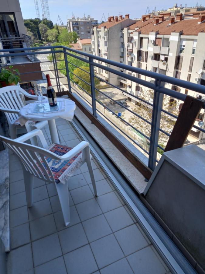 Iva Apartman Póla Kültér fotó